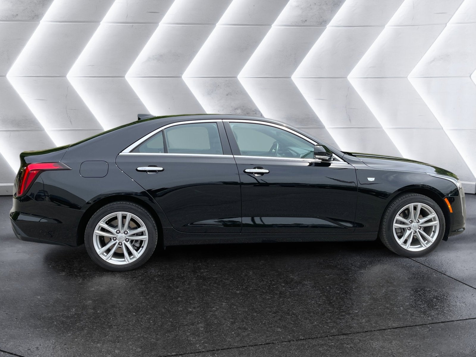 2024 Cadillac CT4 Luxury