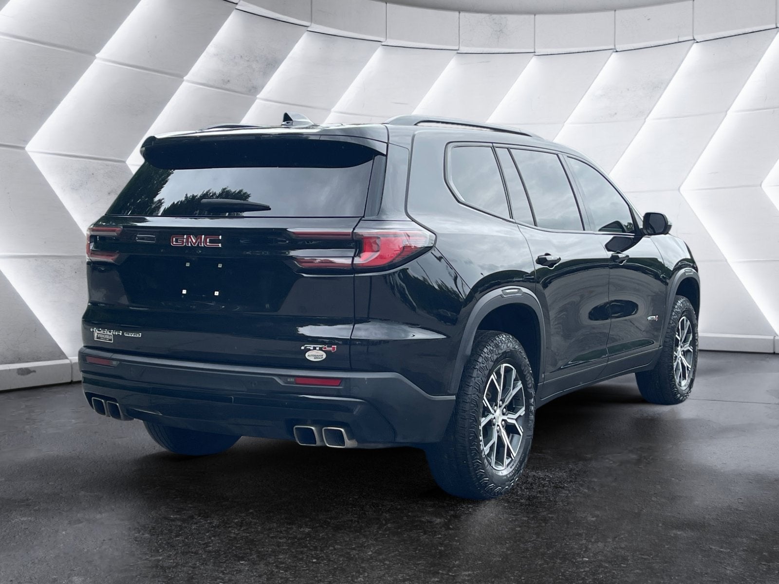 2024 GMC Acadia AT4
