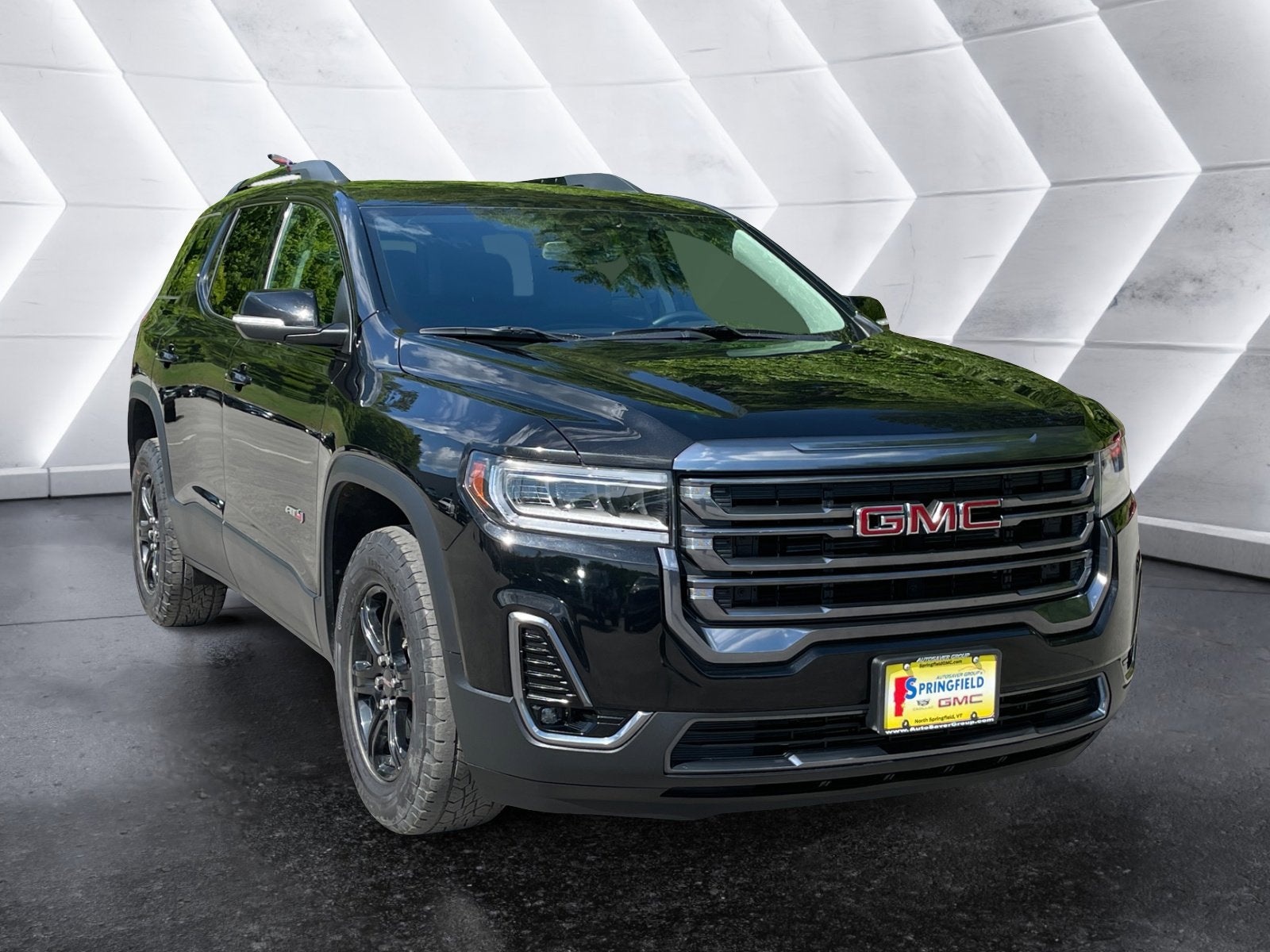 2023 GMC Acadia AT4