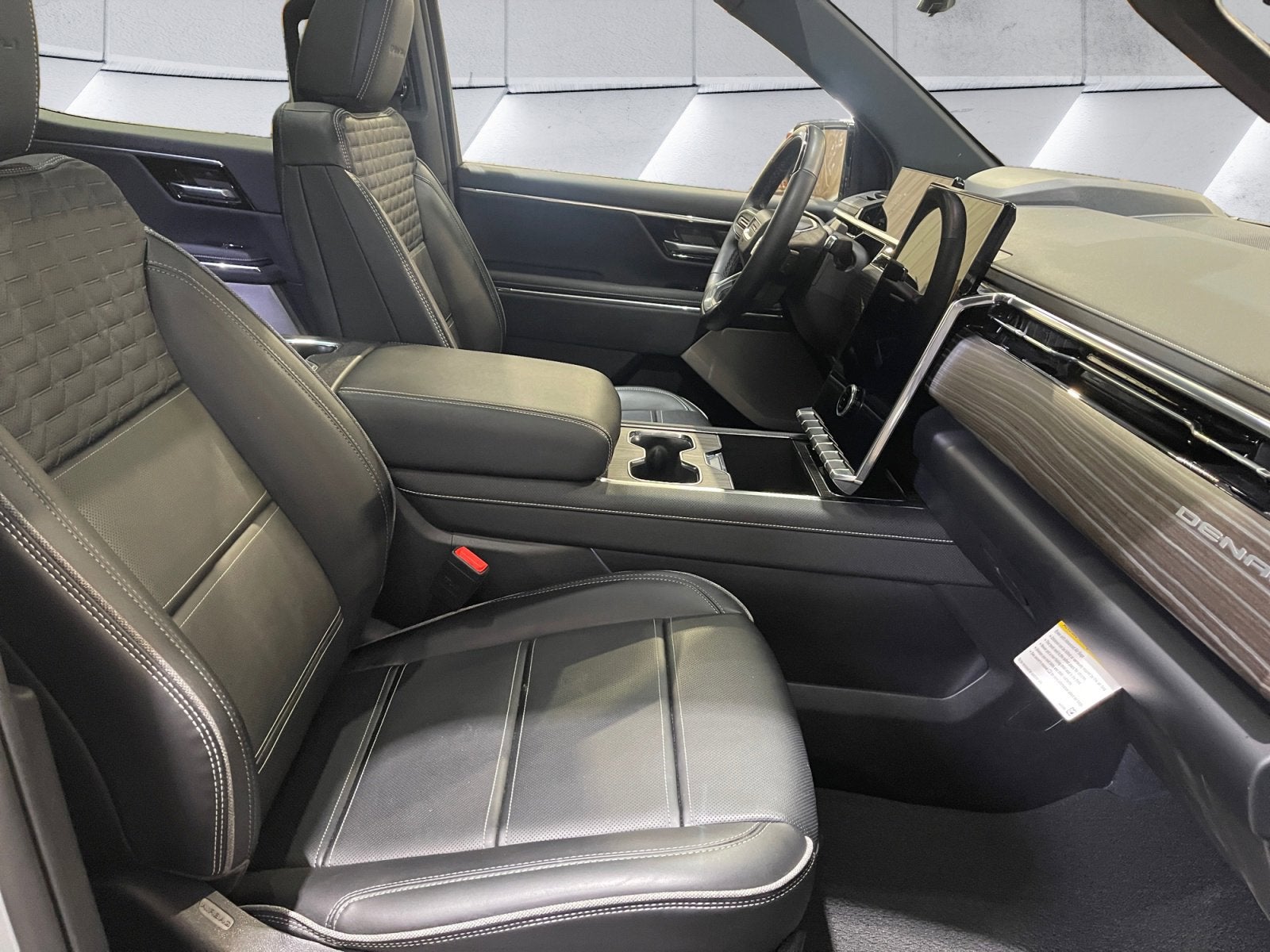 2024 GMC Sierra EV Denali Edition 1