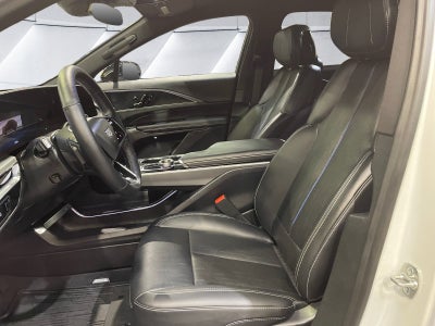 2025 Cadillac LYRIQ Luxury 1