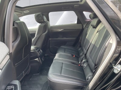 2025 Cadillac OPTIQ Luxury 2