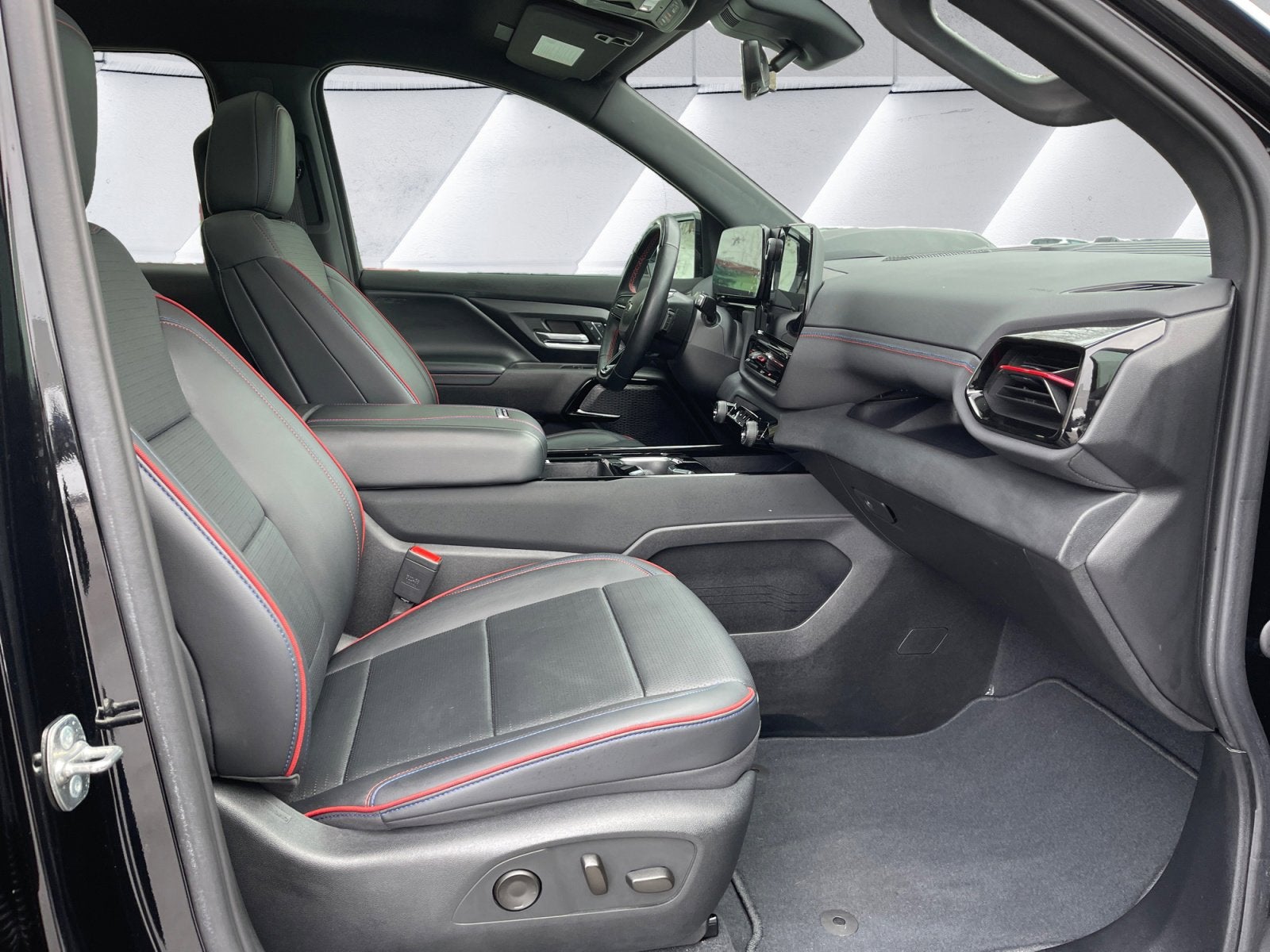 2024 Chevrolet Silverado EV RST