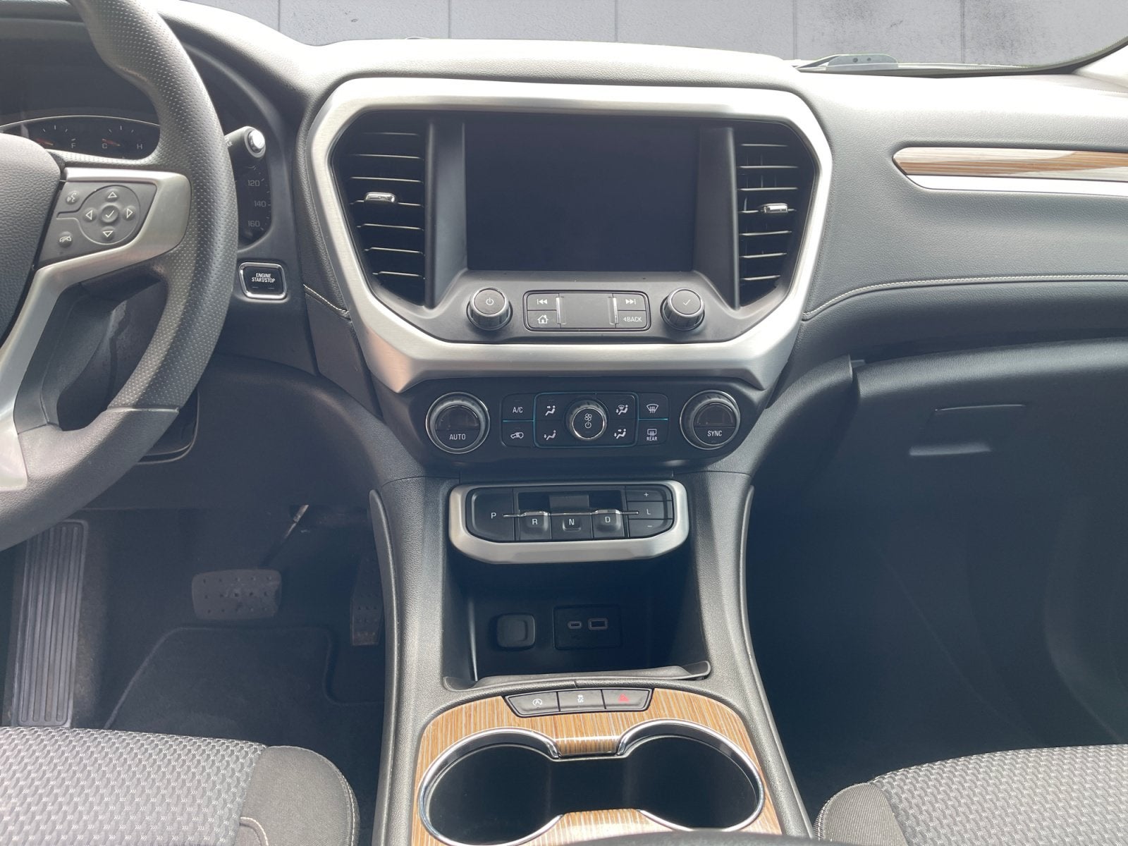 2023 GMC Acadia SLE