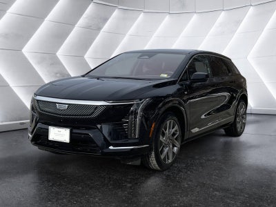 2025 Cadillac OPTIQ Luxury 2