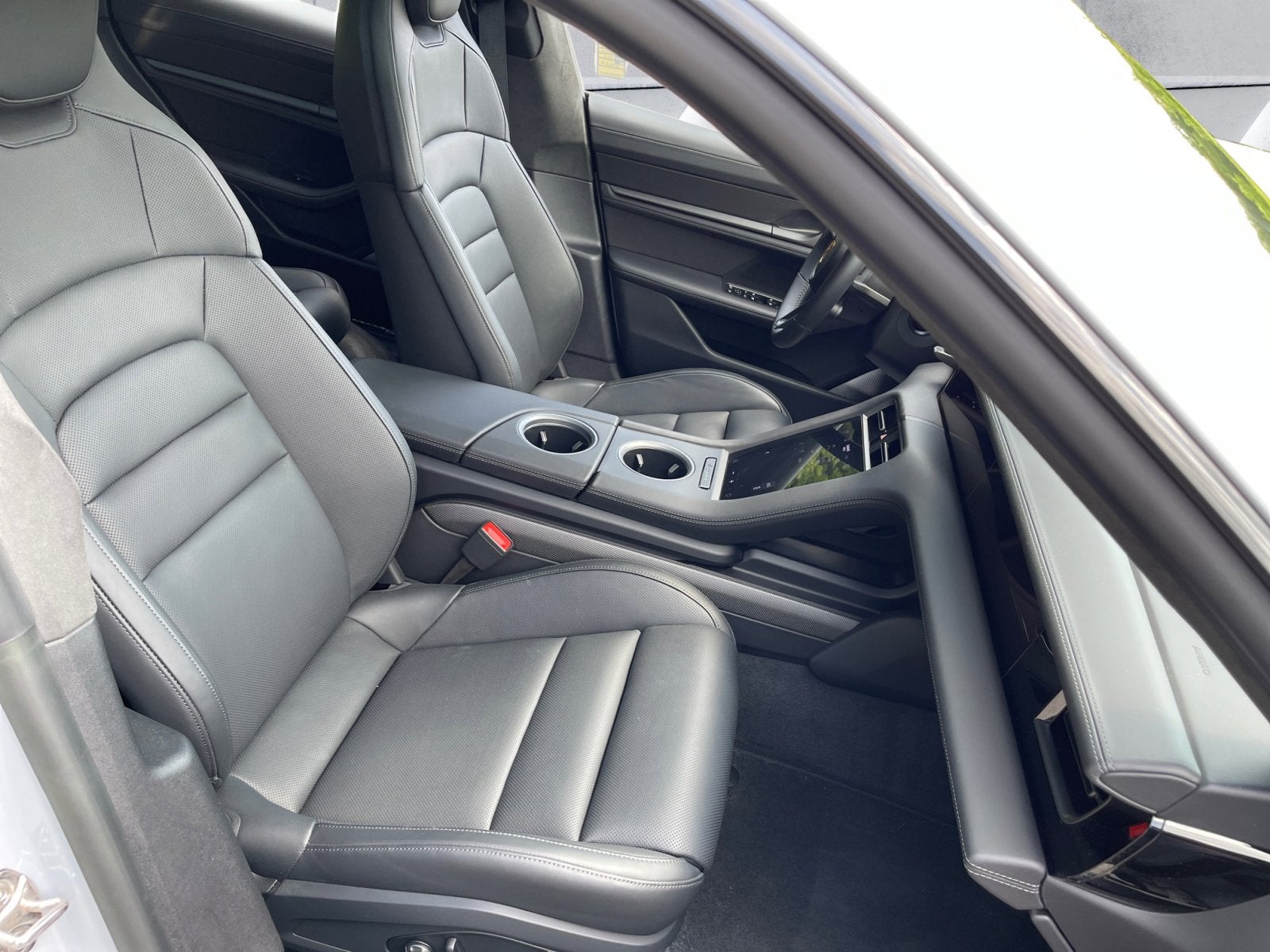 2024 Porsche Taycan Turbo S