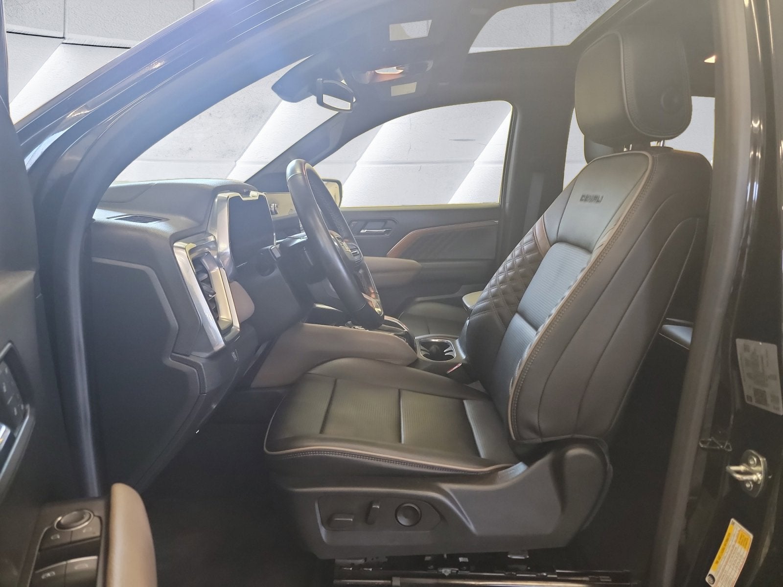 2023 GMC Canyon Denali