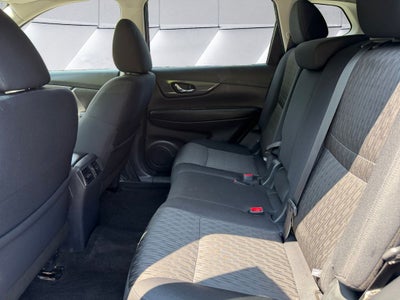 2020 Nissan Rogue Base