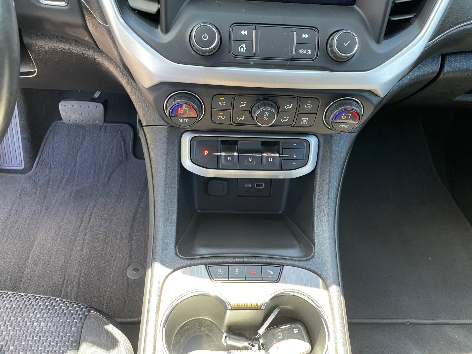 2020 GMC Acadia SLE