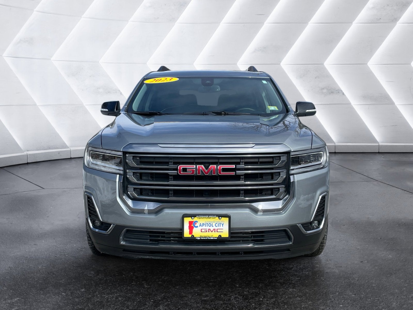 2023 GMC Acadia AT4