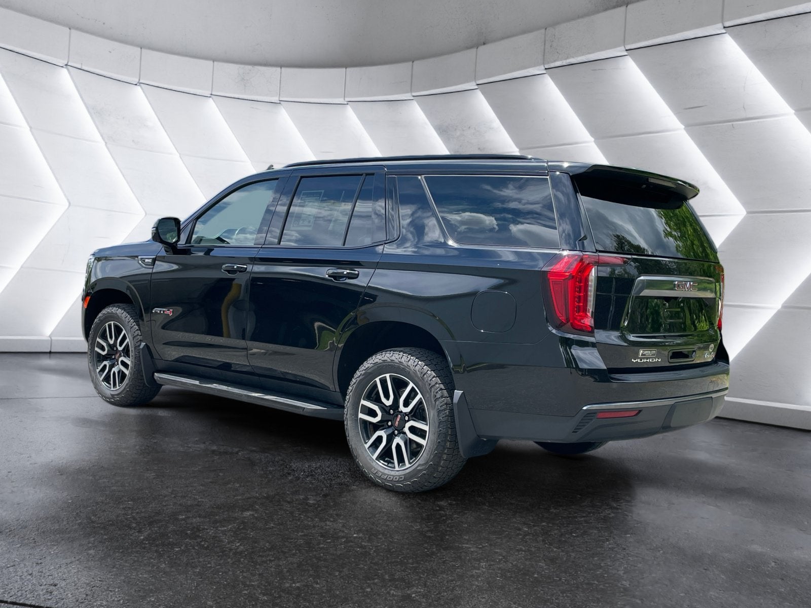 2023 GMC Yukon AT4
