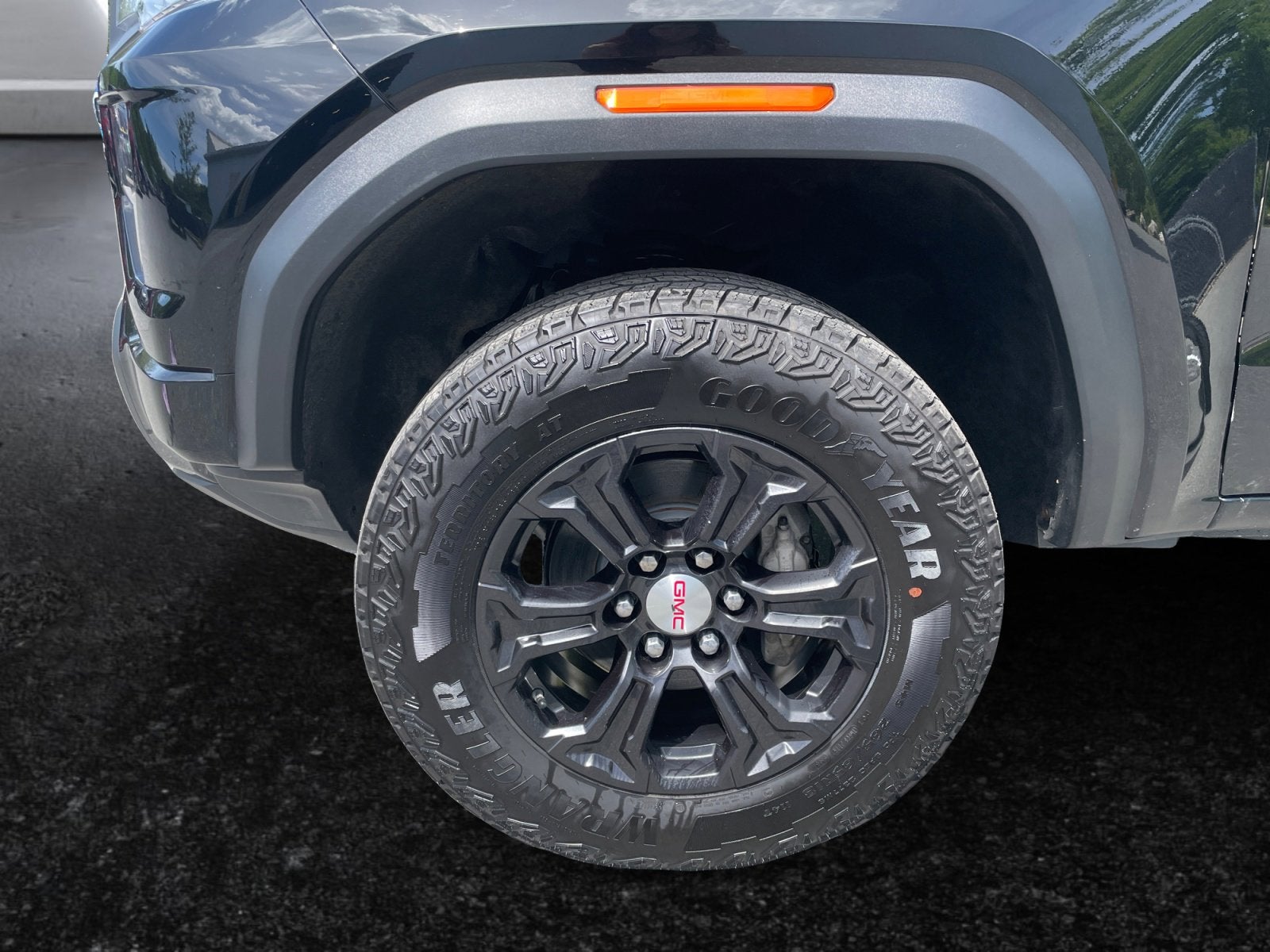 2024 GMC Canyon Elevation
