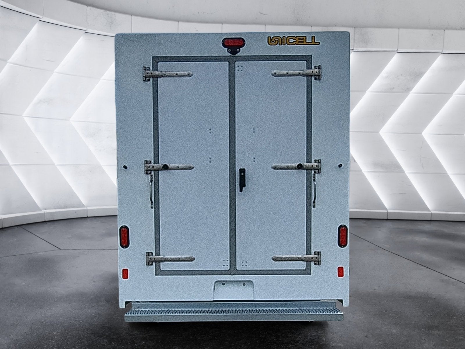 2025 Chevrolet Express Cutaway 3500 1WT 12 Ft. Unicell Aerocell Box