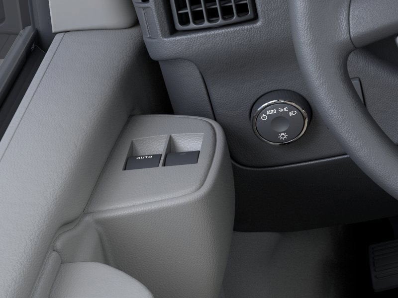 2025 Chevrolet Express Cutaway 3500 1WT 10 Ft Unicell Aerocell Box