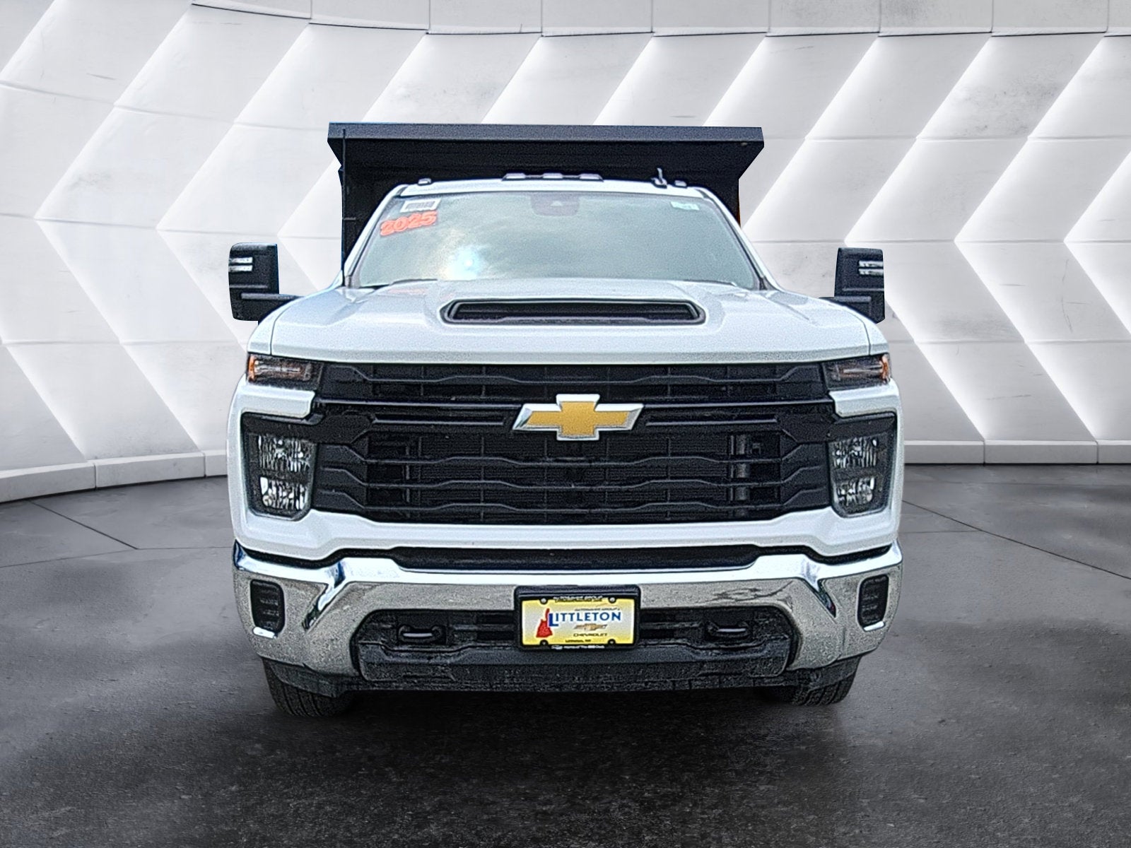 2025 Chevrolet Silverado 3500 HD Chassis Cab WT Reading Landscaper Body