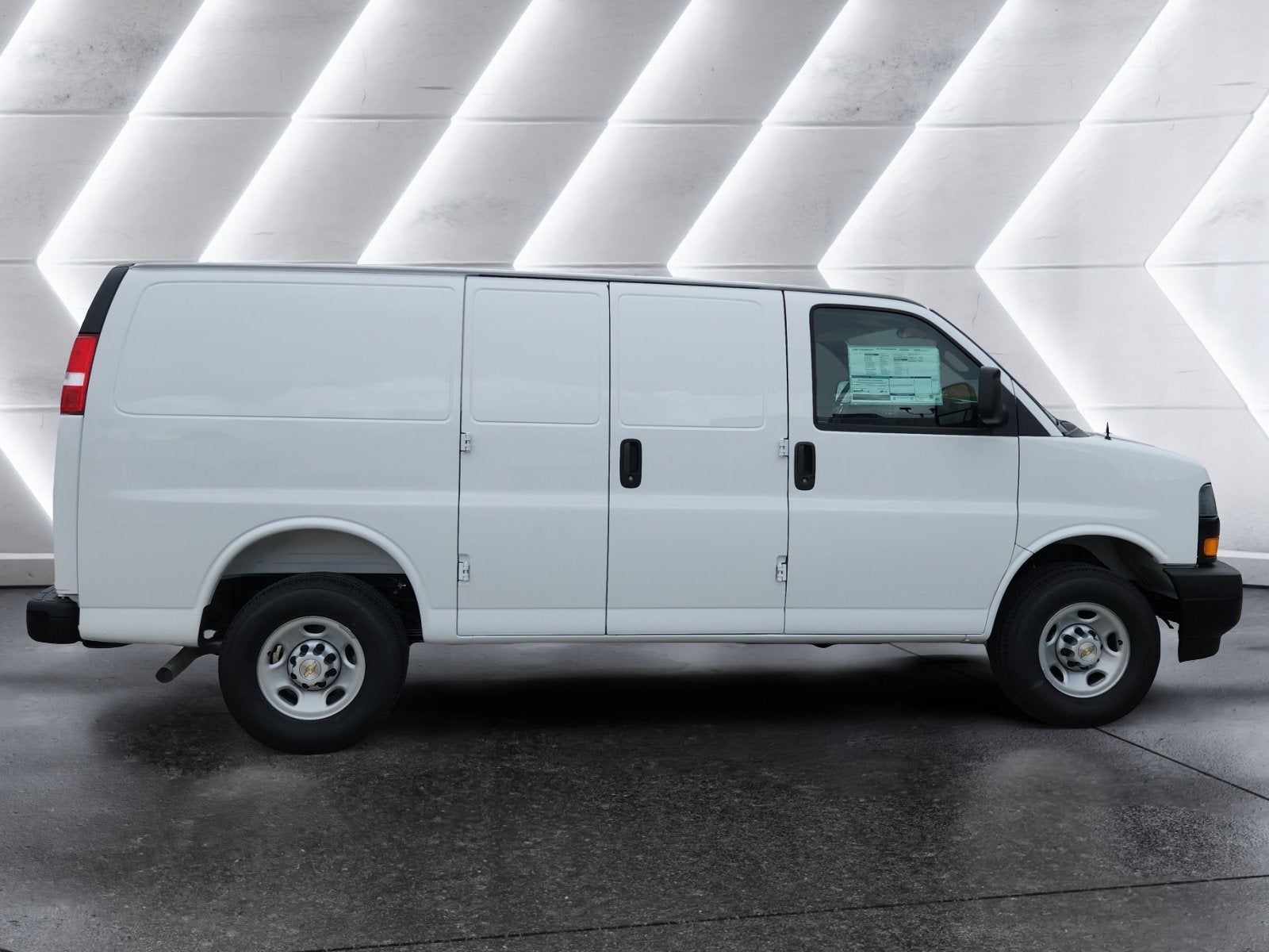 2025 Chevrolet Express Cargo 2500 WT