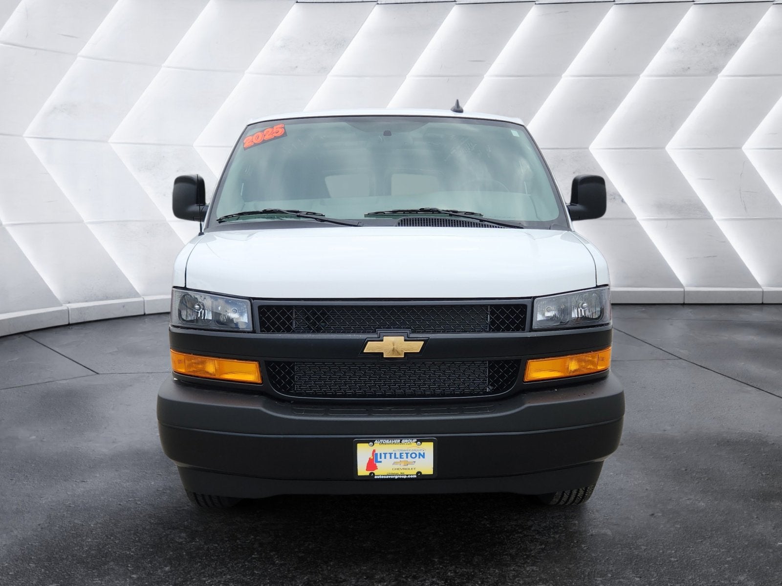 2025 Chevrolet Express Cargo 2500 WT