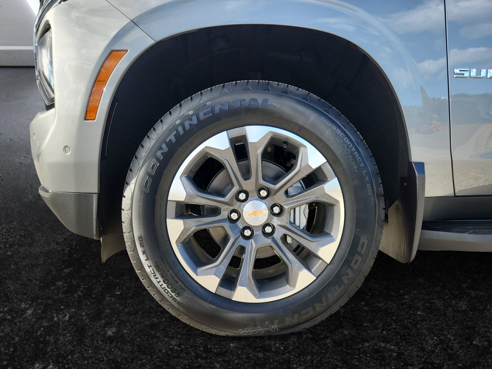 2027 Chevrolet Suburban LS