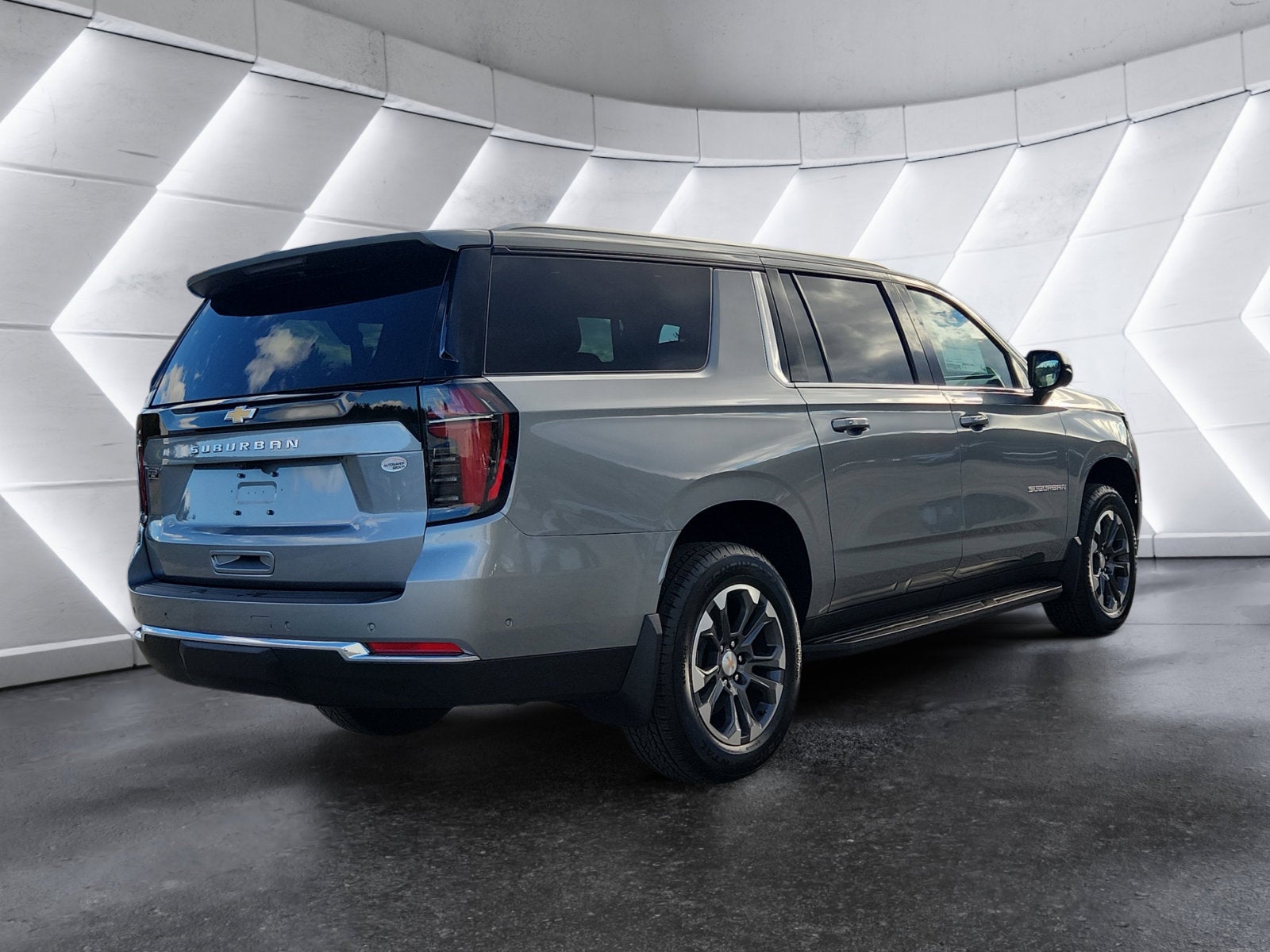 2027 Chevrolet Suburban LS