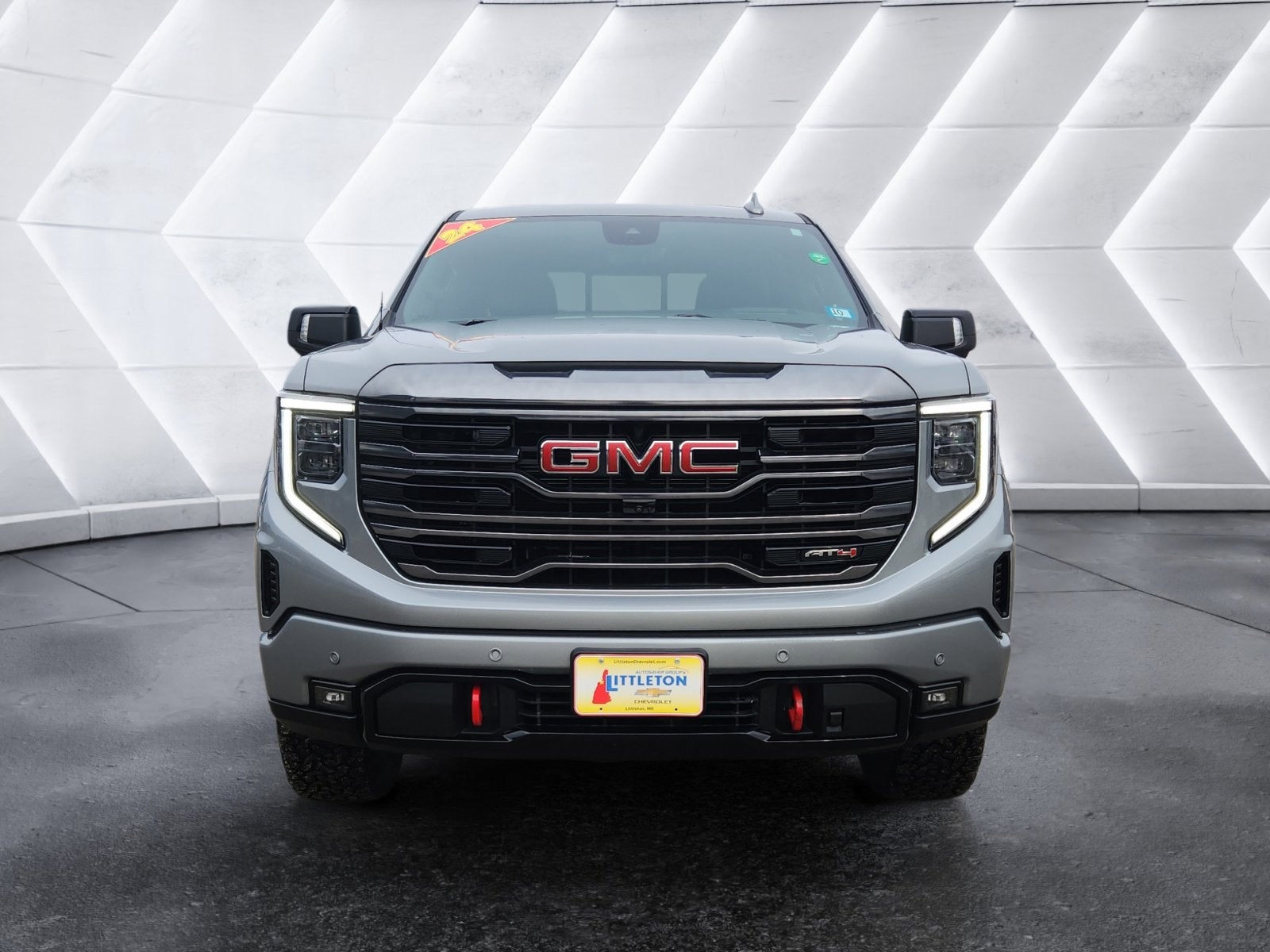 2024 GMC Sierra 1500 AT4
