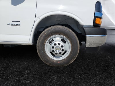 2025 Chevrolet Express Cutaway 4500 2WT Unicell Box Van