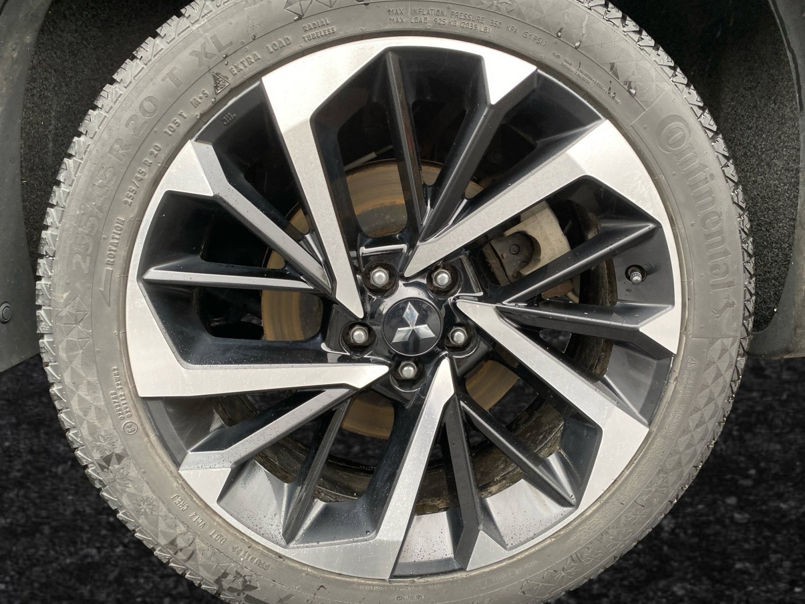 2022 Mitsubishi Outlander Base