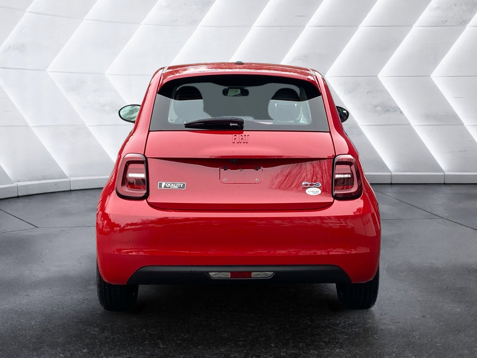 2024 FIAT 500e INSPI(RED)