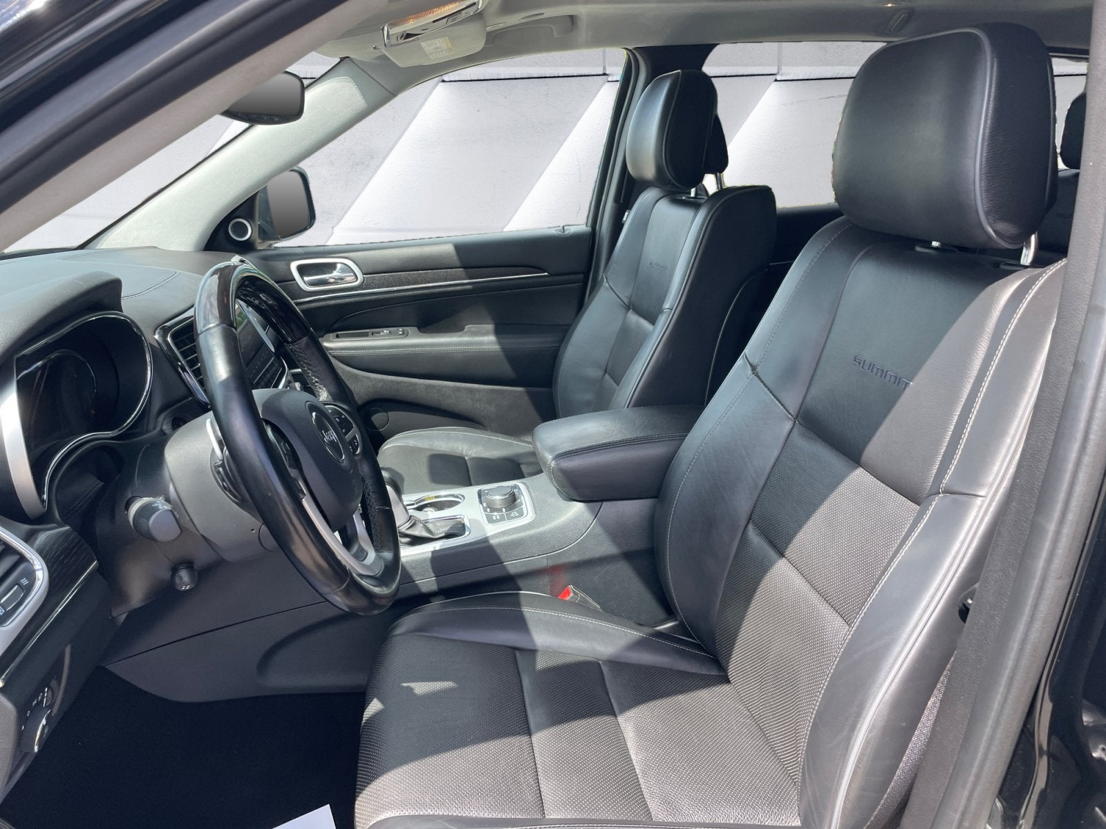 2020 Jeep Grand Cherokee Summit
