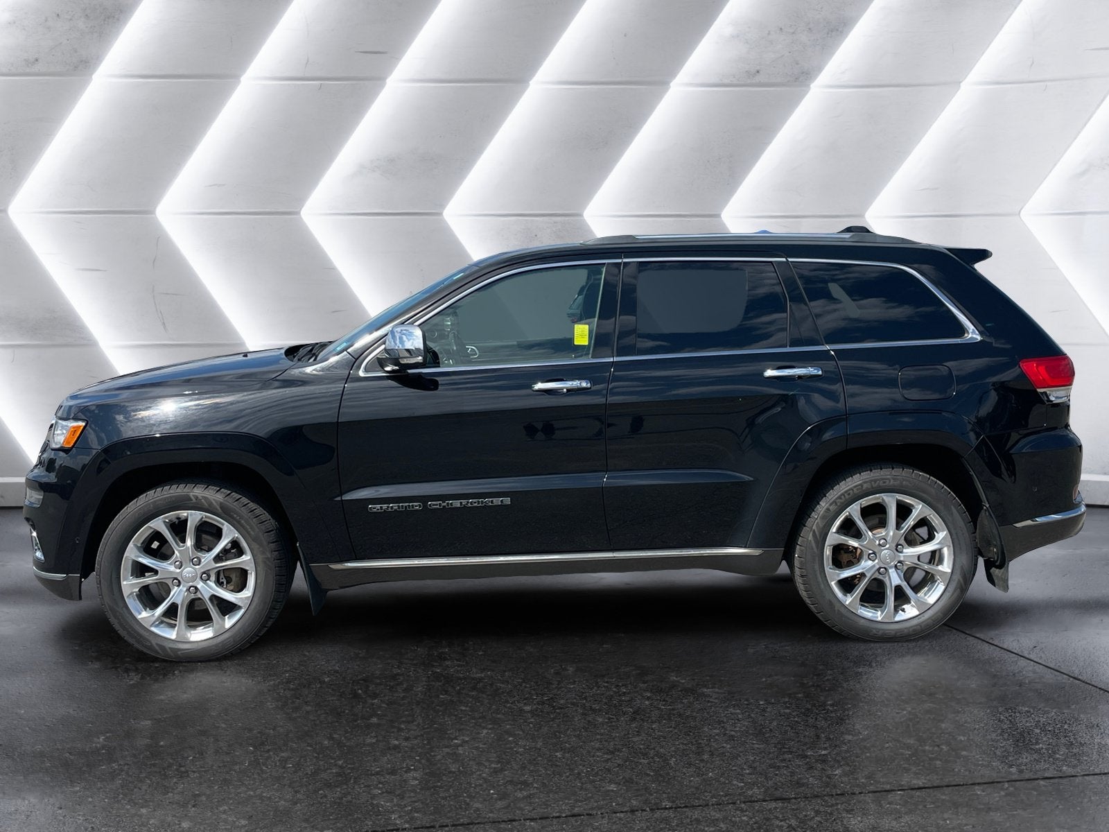 2020 Jeep Grand Cherokee Summit