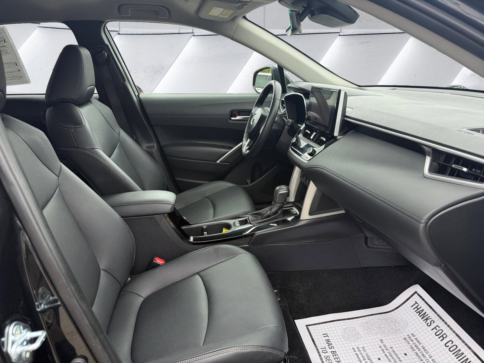 2025 Toyota Corolla Cross XLE