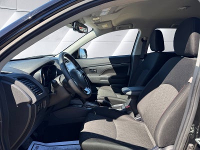 2025 Mitsubishi Outlander Sport 2.0 LE