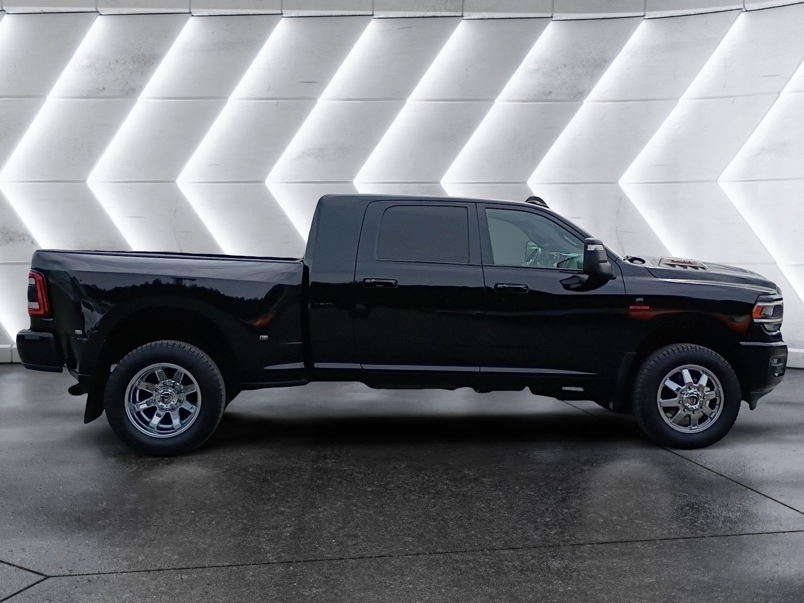 2023 RAM 3500 Laramie