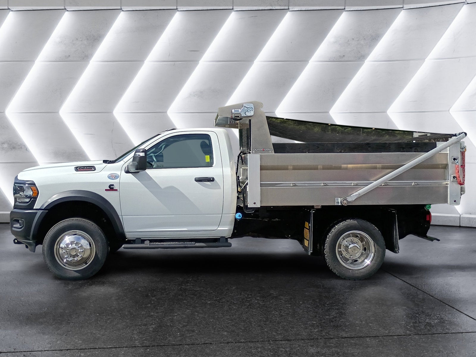 2023 RAM 5500 Chassis Cab Tradesman 60" CA DuraMag Dump