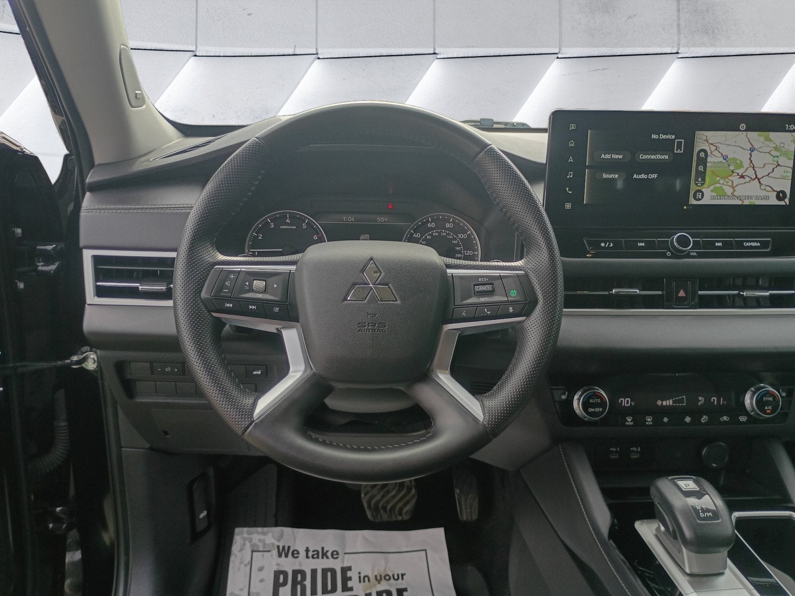 2025 Mitsubishi Outlander Base